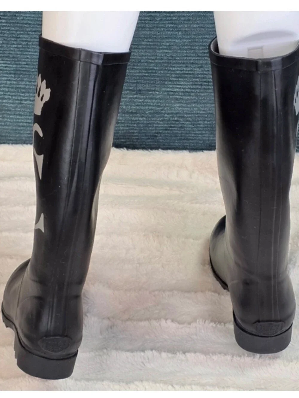 Juicy Couture Rubber Rain Boots